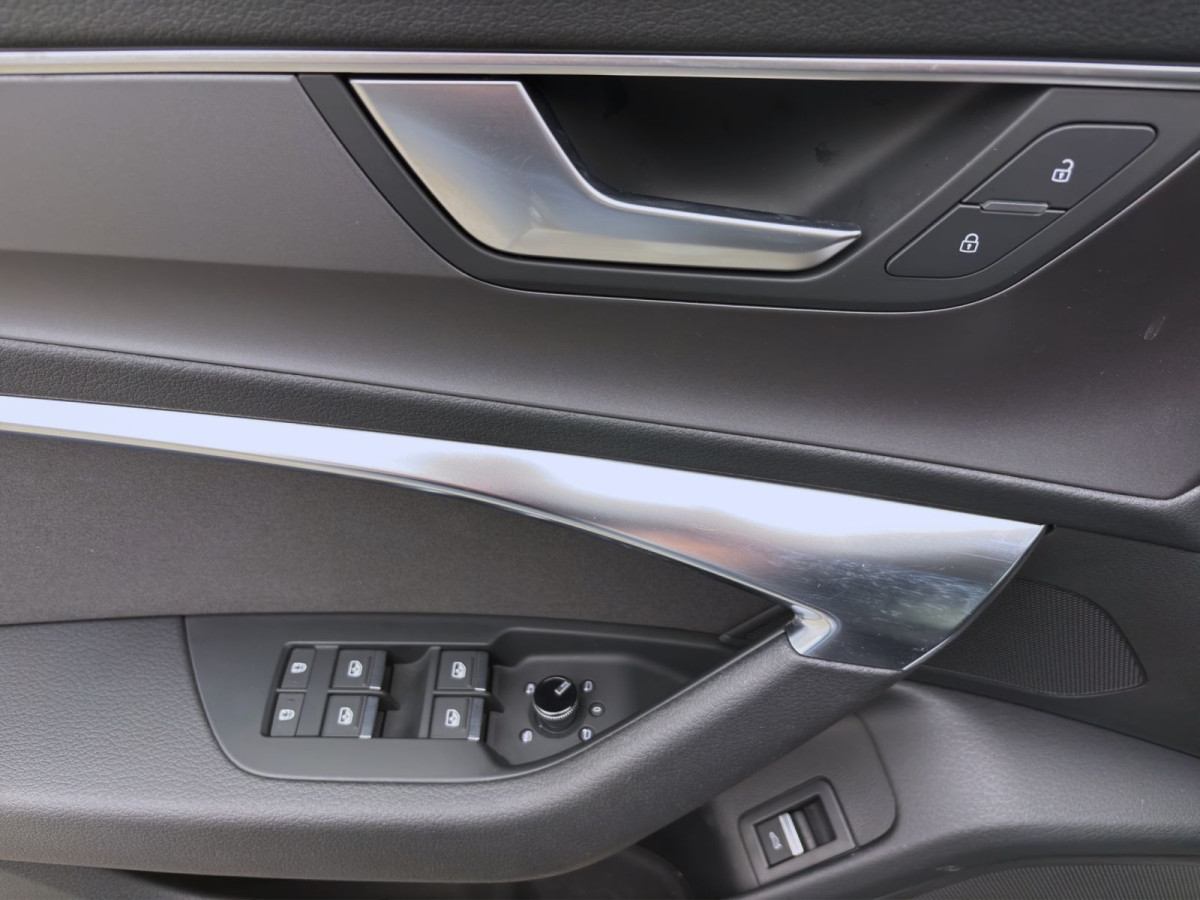 Thumb 9: Audi A6 Avant 40 TDI Q AHK NAVI KAMERA SITZHZG LED