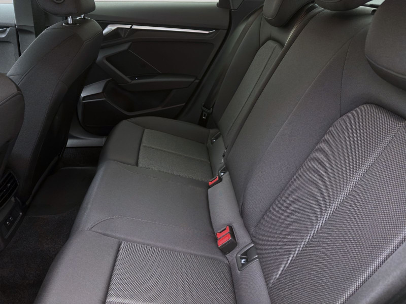 Bild 14: Audi A3 Limousine 30 TDI ADVANCED NAVI+ SITZHZG PDC KLIMA