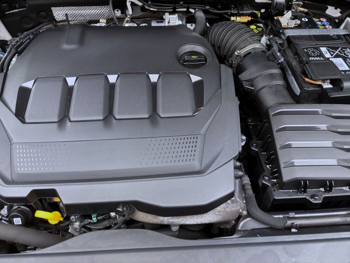 Thumb 17: Audi A3 Limousine 30 TDI ADVANCED NAVI+ SITZHZG PDC KLIMA