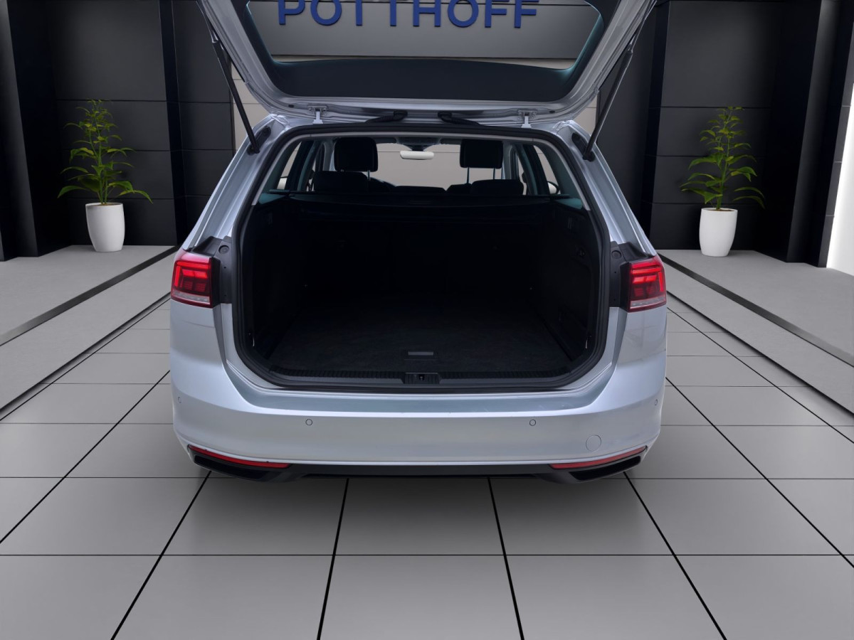 Thumb 3: Volkswagen Passat Variant 2.0 TDI DSG BUSINESS NAVI AHK PDC KLIMA LED