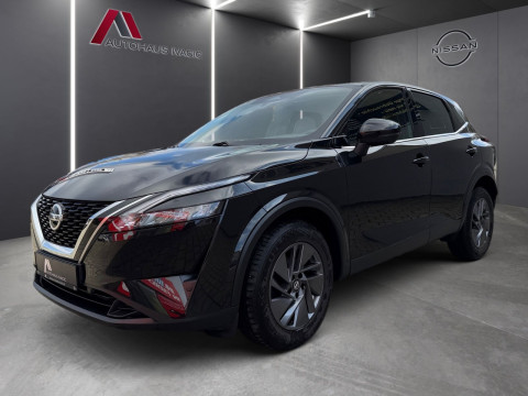 Automodell: Qashqai in der Farbe schwarz