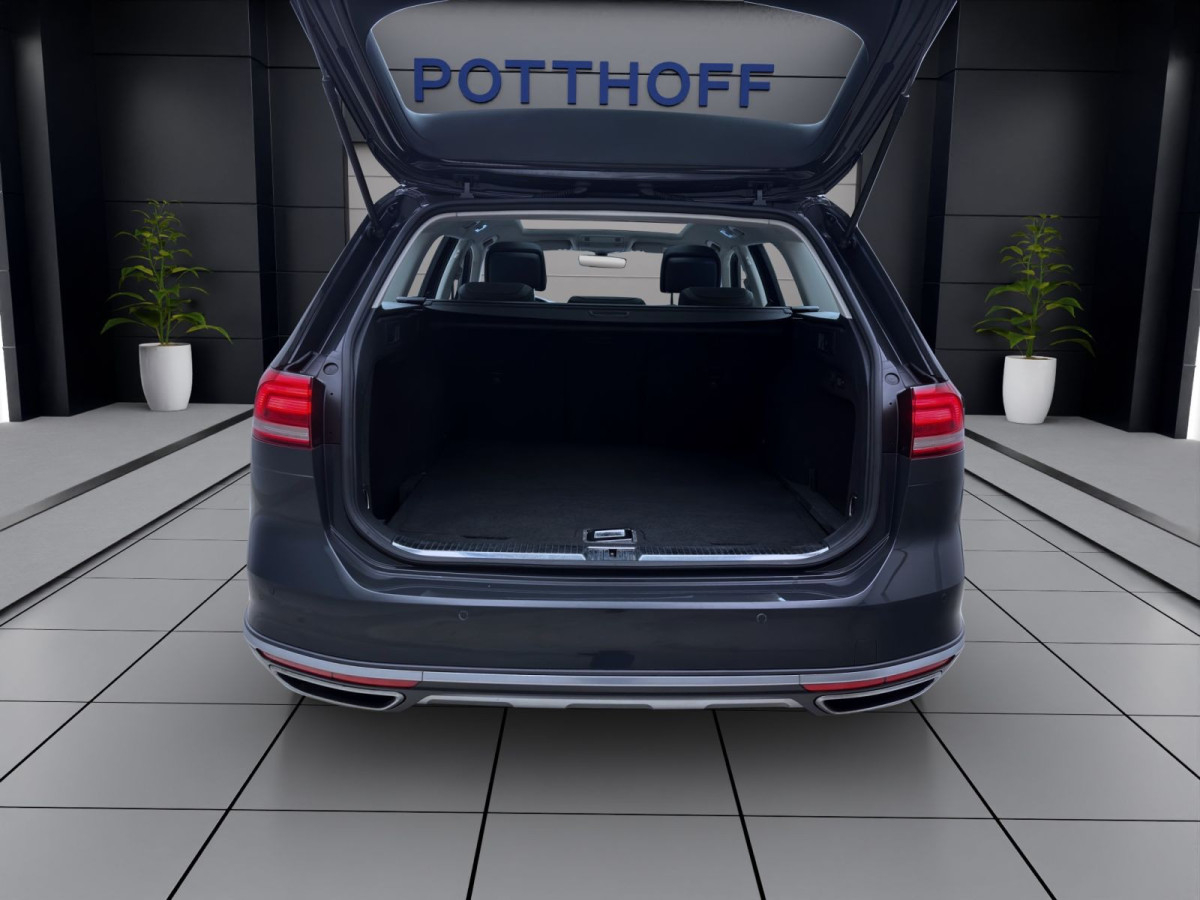 Thumb 3: Volkswagen Passat Variant 2.0 TDI DSG 4M ALLTRACK PANO AHK NAVI ACC