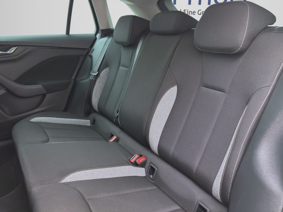 Thumb 14: Škoda Scala 1.0 TSI DSG TOUR AHK KAMERA KLIMA NAVI