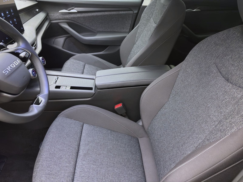 Bild 8: Škoda Superb Combi 1.5 TSI mHEV DSG ESSENCE NAVI PDC LED SITZHZG