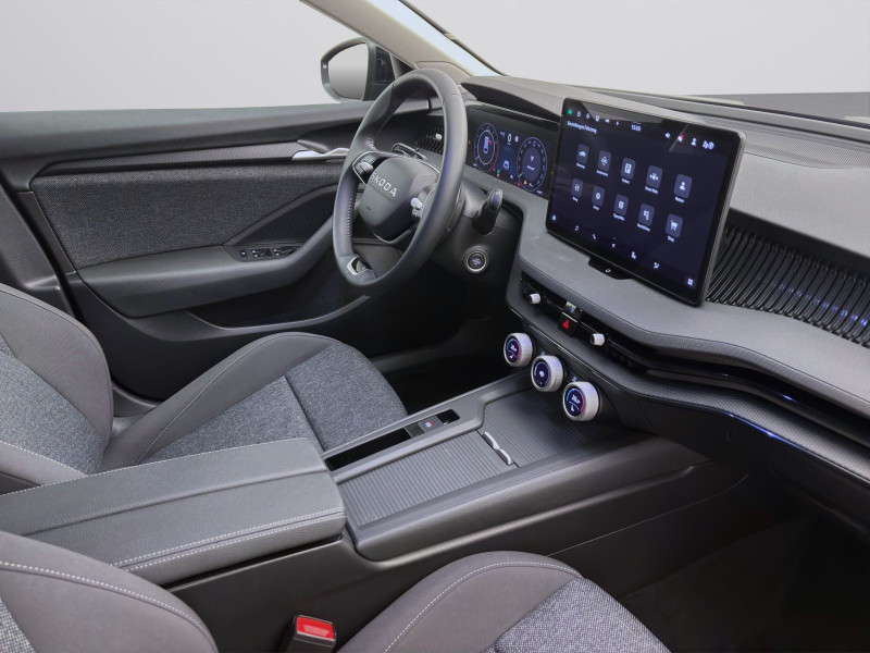 Bild 16: Škoda Superb Combi 1.5 TSI mHEV DSG ESSENCE NAVI PDC LED SITZHZG