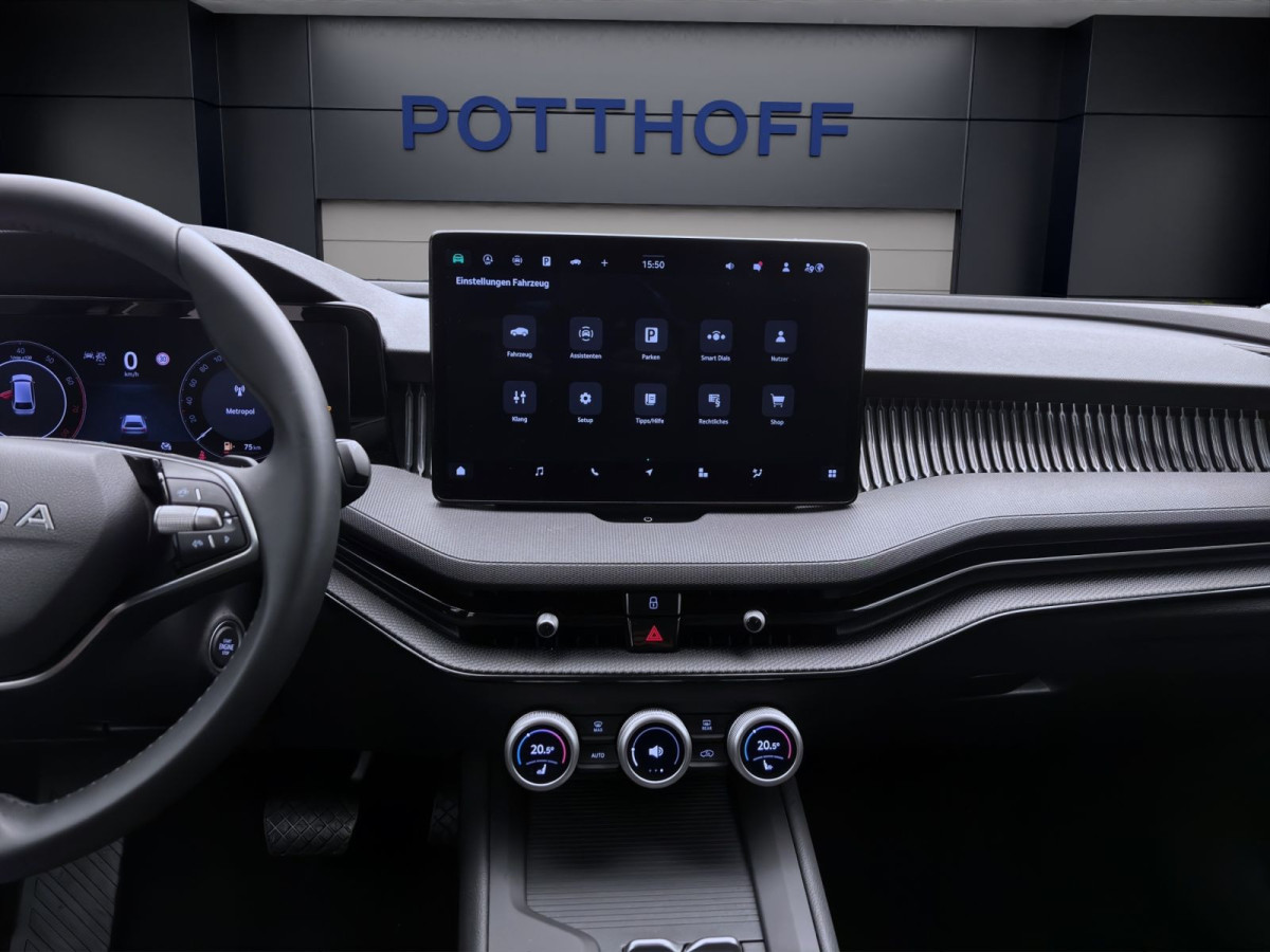 Thumb 13: Škoda Superb Combi 1.5 TSI mHEV DSG ESSENCE NAVI PDC LED SITZHZG