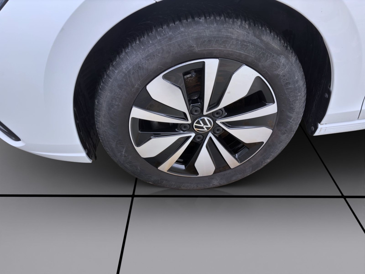 Thumb 7: Volkswagen Golf 1.0 TSI MOVE PDC LED SITZHZG DAB+