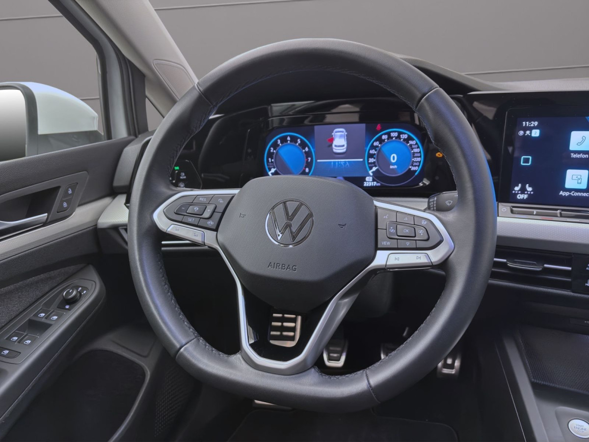 Thumb 10: Volkswagen Golf 1.0 TSI MOVE PDC LED SITZHZG DAB+