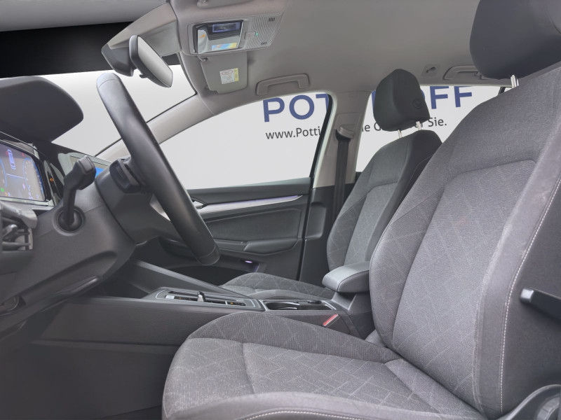 Bild 8: Volkswagen Golf Variant 1.5 eTSI DSG LIFE AHK NAVI PDC SITZHZG