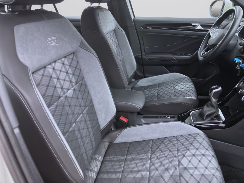 Bild 15: Volkswagen T-Roc 1.0 TSI R-LINE PDC SITZHZG LED KLIMA