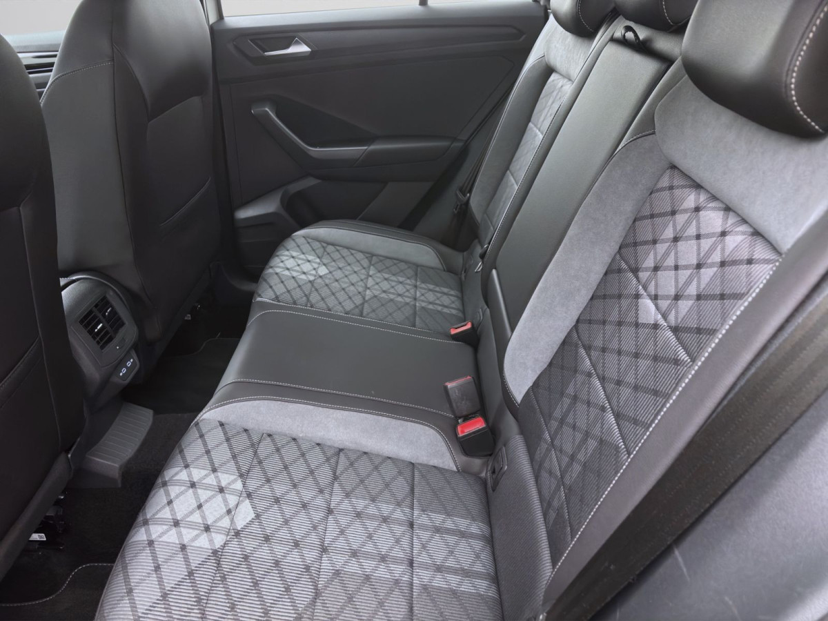 Thumb 14: Volkswagen T-Roc 1.0 TSI R-LINE PDC SITZHZG LED KLIMA