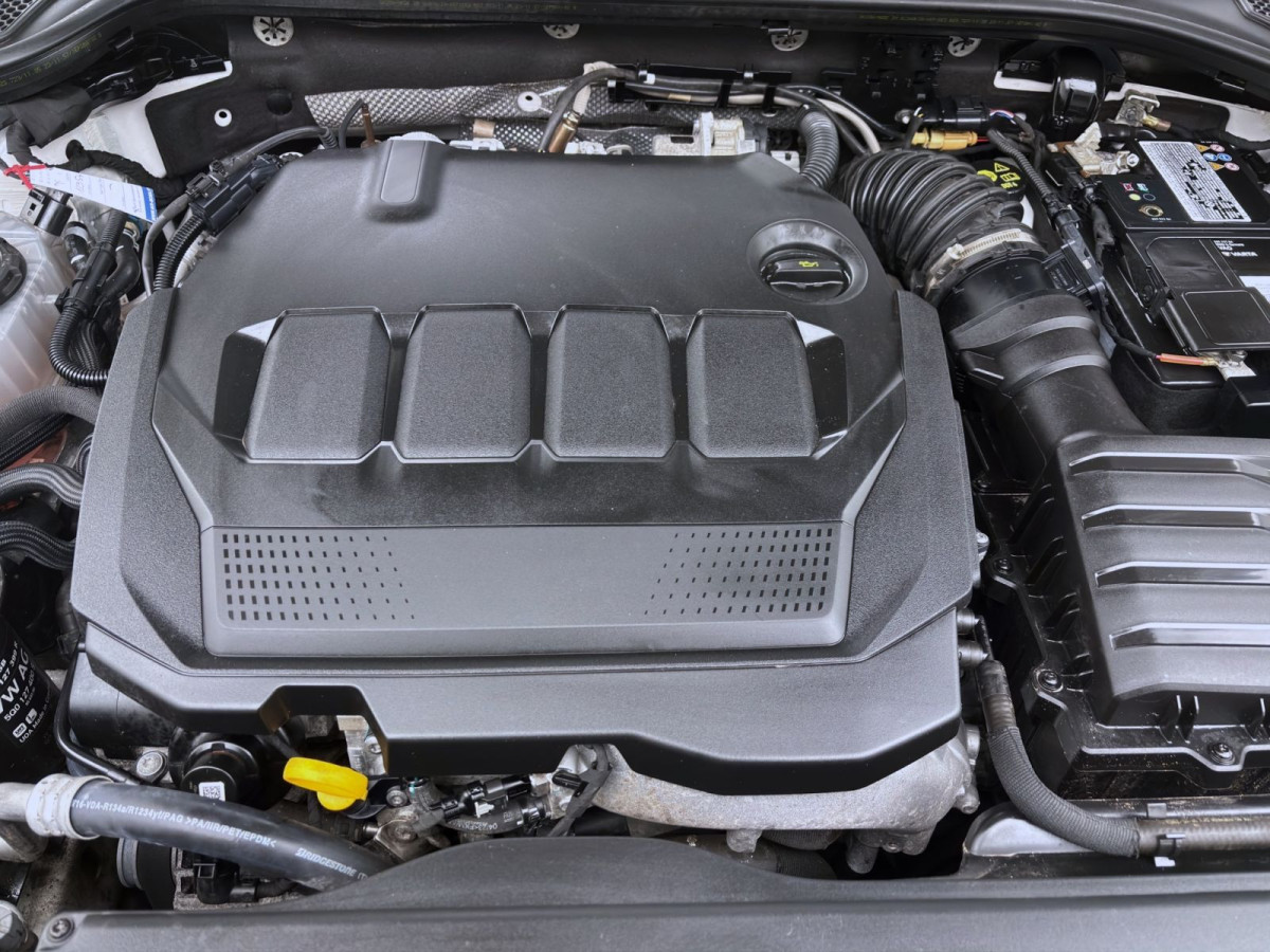 Thumb 17: Škoda Octavia Combi 2.0 TDI DSG STYLE AHK NAVI PDC SITZHZG
