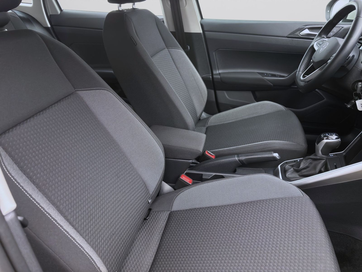 Thumb 15: Volkswagen Taigo 1.0 TSI DSG LIFE NAVI PDC SITZHZG KLIMA