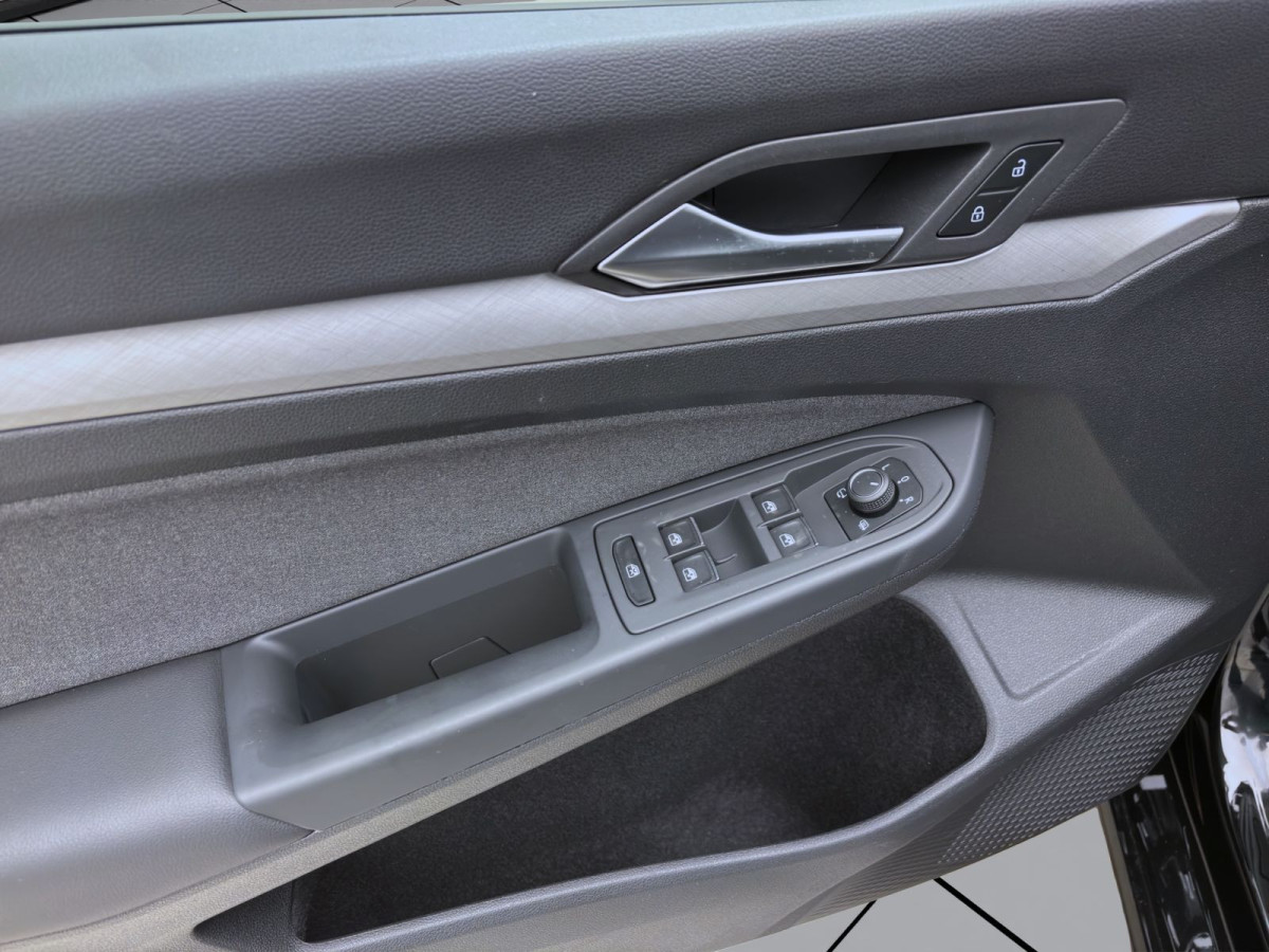 Thumb 9: Volkswagen Golf Variant 1.5 TSI LIFE NAVI KAMERA LED SITZHZG