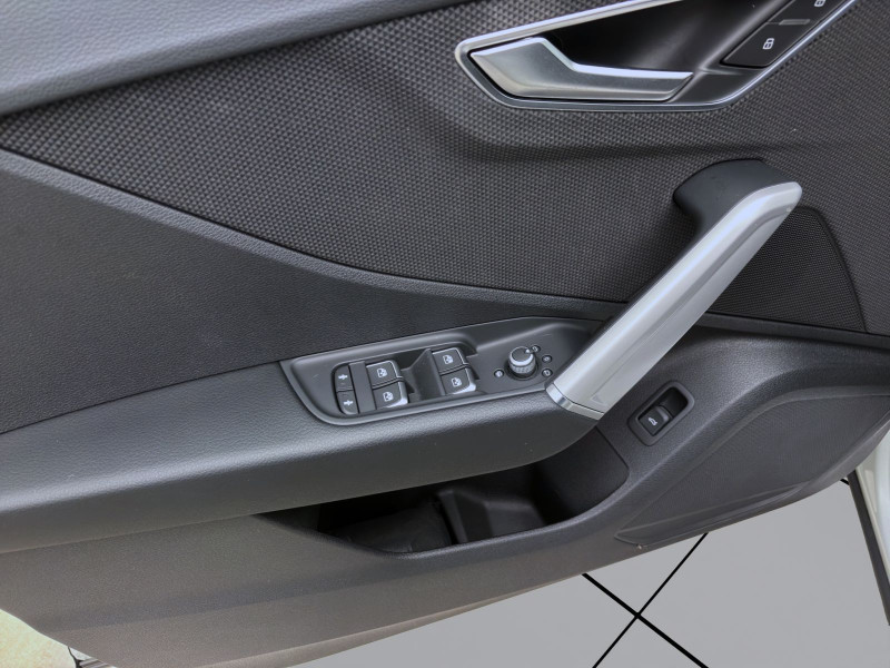 Bild 9: Audi Q2 30 TFSI ADVANCED AHK KAMERA NAVI+ PDC