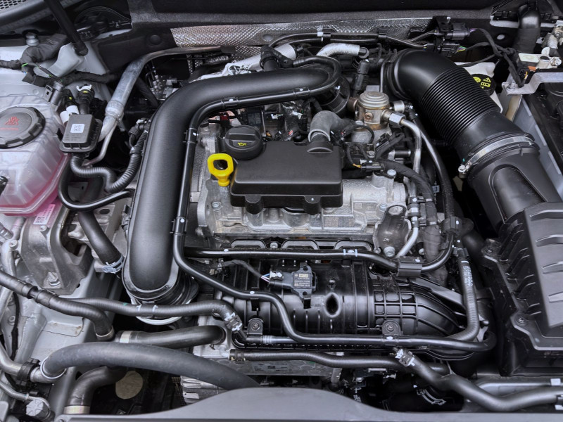 Bild 17: Audi Q2 30 TFSI ADVANCED AHK KAMERA NAVI+ PDC