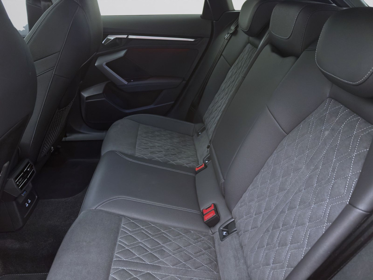 Thumb 14: Audi A3 Sportback TDI S LINE NAVI PANO eKLAPPE AHK