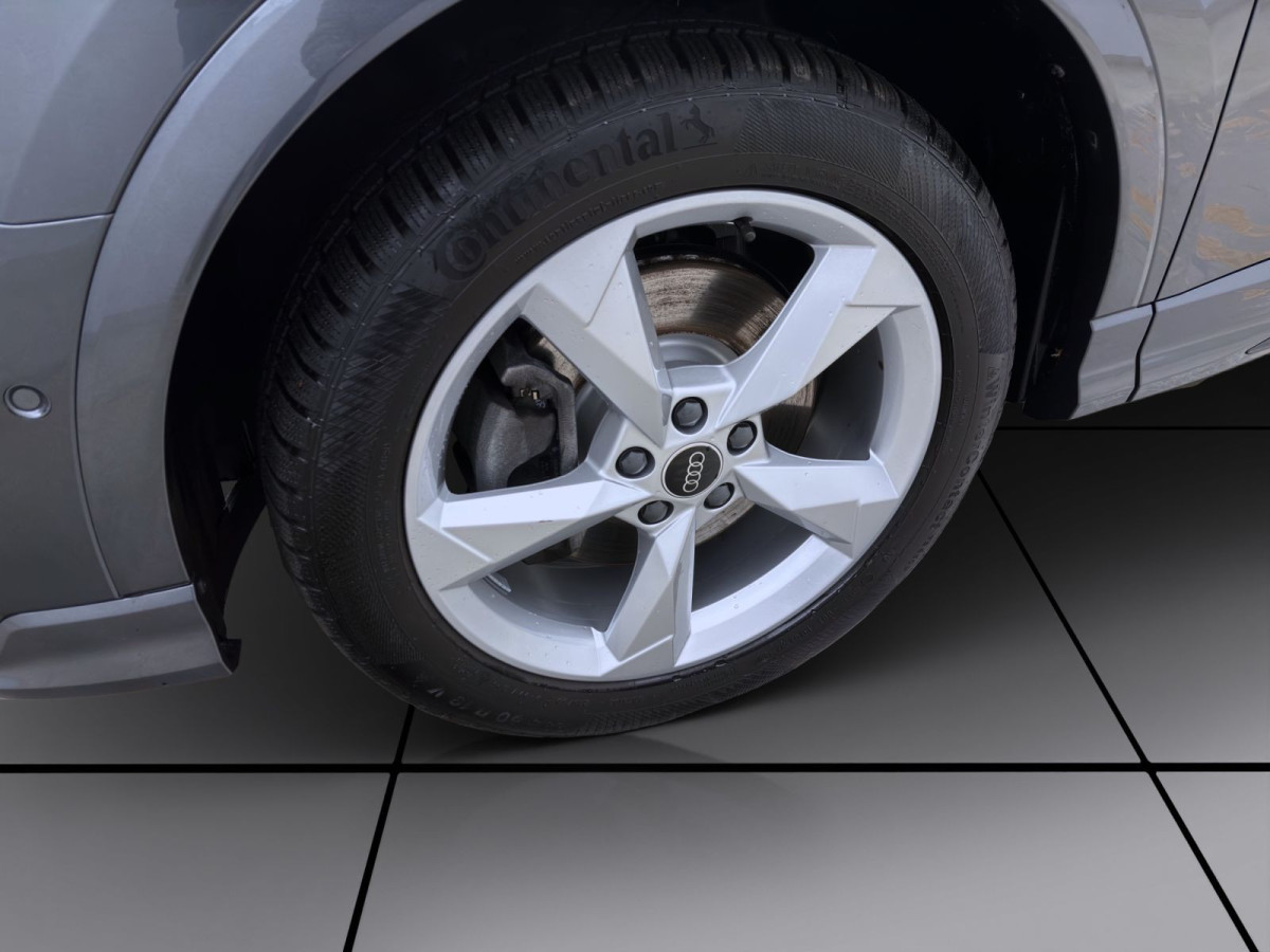 Thumb 7: Audi Q3 40 TDI Q S LINE NAVI PANO STDHZG AHK LM20