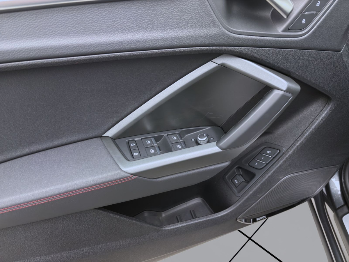 Thumb 9: Audi Q3 40 TDI Q S LINE NAVI PANO STDHZG AHK LM20