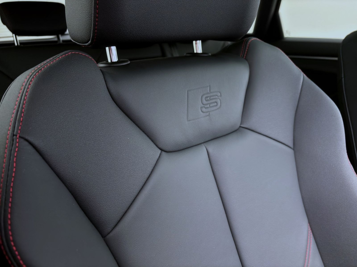 Thumb 17: Audi Q3 40 TDI Q S LINE NAVI PANO STDHZG AHK LM20