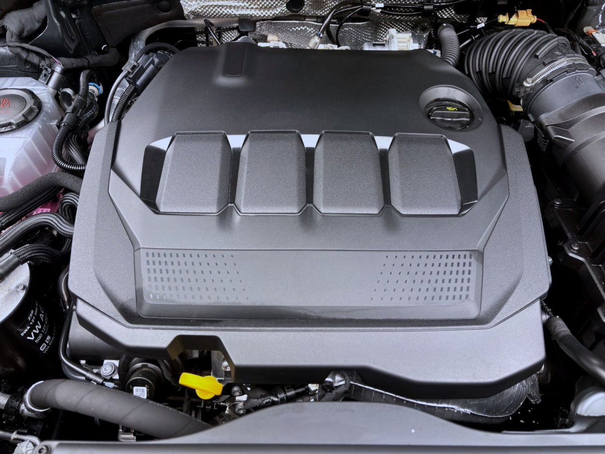 Thumb 17: Audi Q3 40 TDI Q S LINE PANO STDHZG NAVI KLIMA