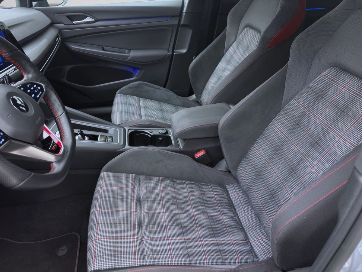 Thumb 8: Volkswagen Golf GTI BLACK STYLE IQ.LIGHT NAVI ACC