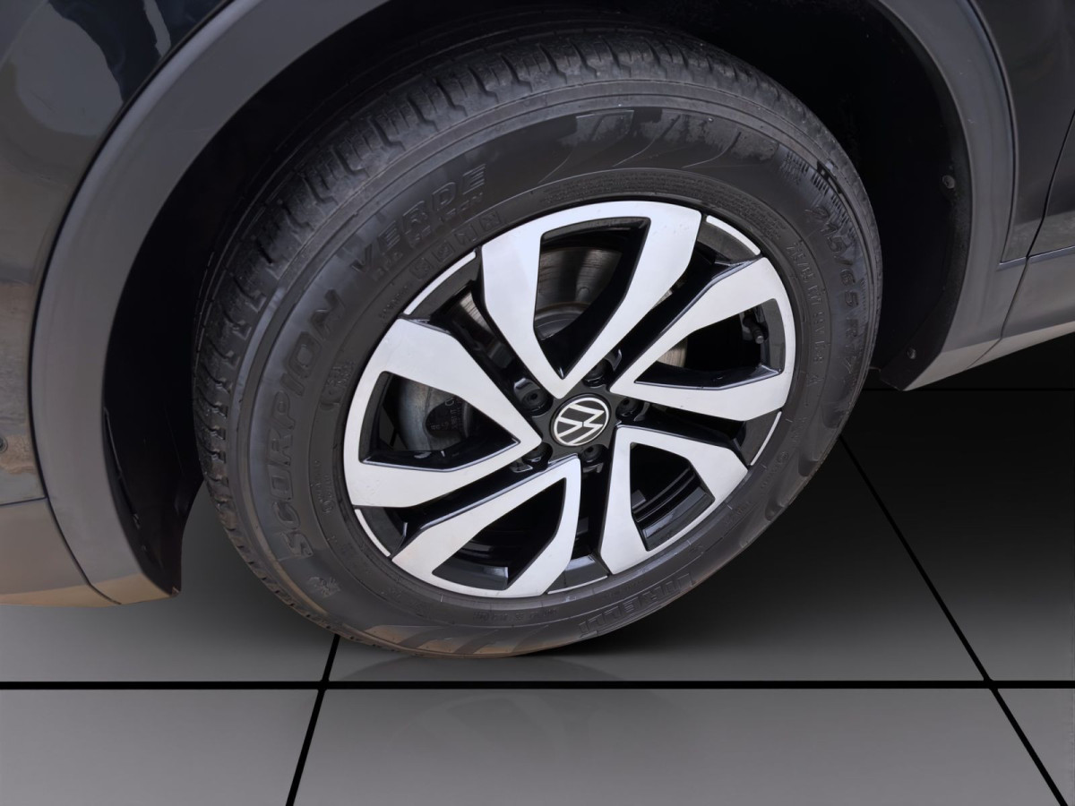 Thumb 7: Volkswagen Tiguan 1.5 TSI DSG ACTIVE NAVI KAMERA AHK PDC