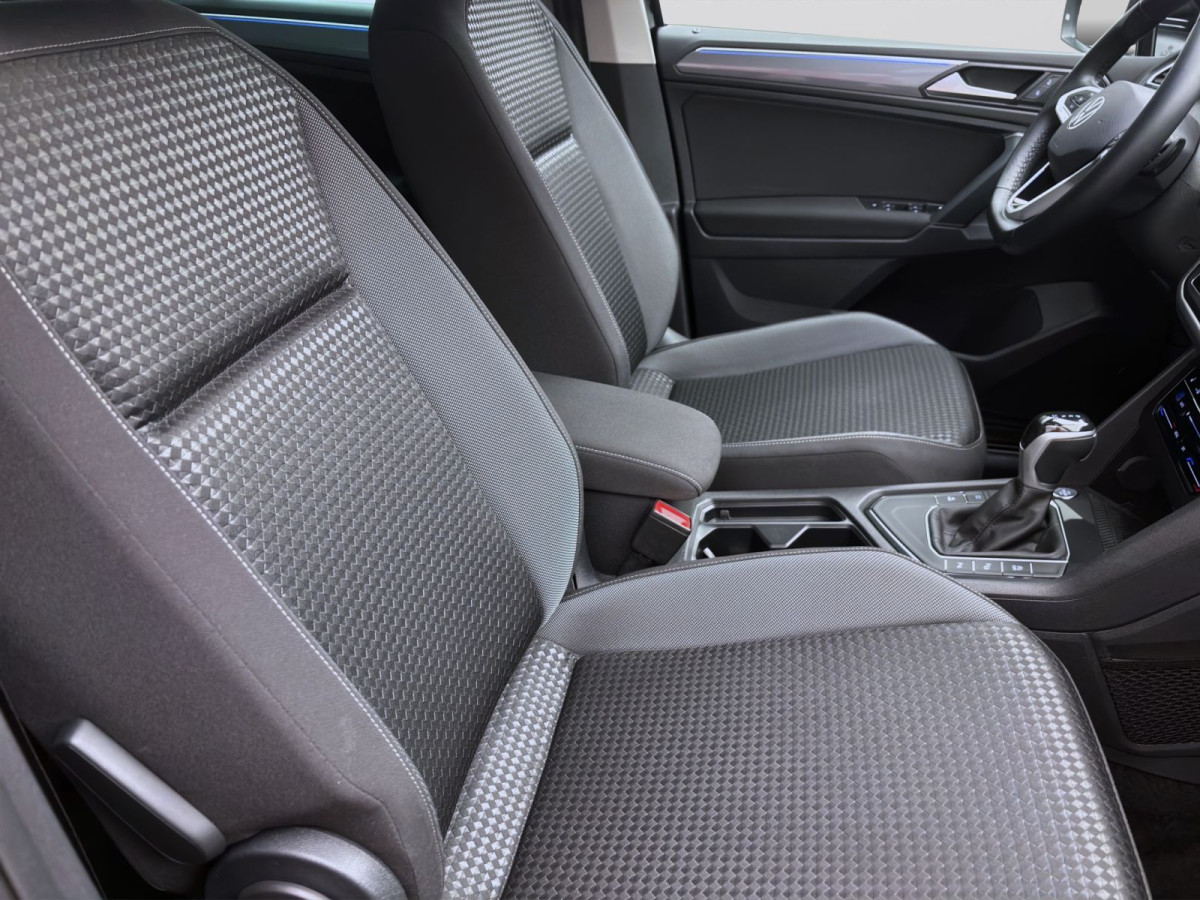 Thumb 15: Volkswagen Tiguan 1.5 TSI DSG ACTIVE NAVI KAMERA AHK PDC