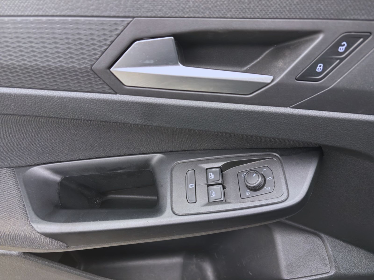 Thumb 9: Volkswagen Caddy 2.0 TDI LIFE NAVI KLIMA PDC SITZHZG