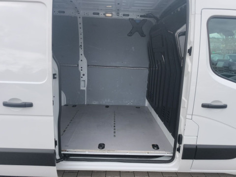 Ansicht 16 - Gebrauchtwagen Fahrzeug, Modell Interstar der Marke Nissan von Verkäufer Autozentrum Walter GmbH & Co. KG