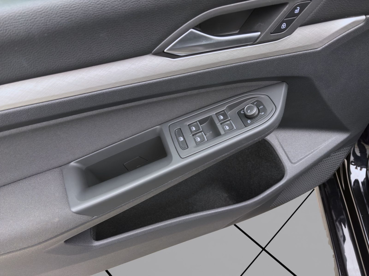 Thumb 9: Volkswagen Golf Variant 2.0 TDI DSG LIFE AHK NAVI ACC PDC LED