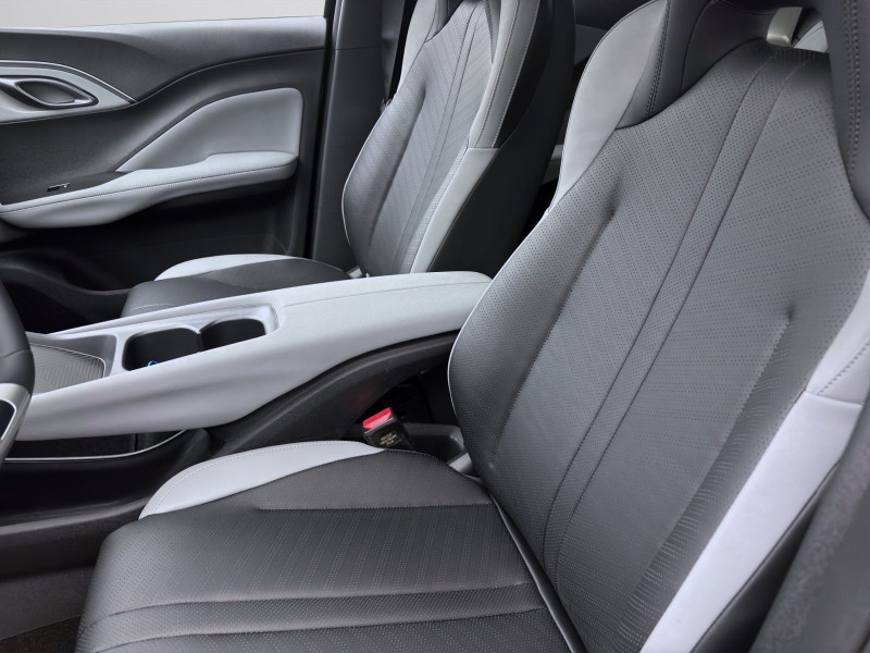 Bild 8: BYD DOLPHIN SURF BOOST NAVI KLIMA LM16 KAMERA PDC
