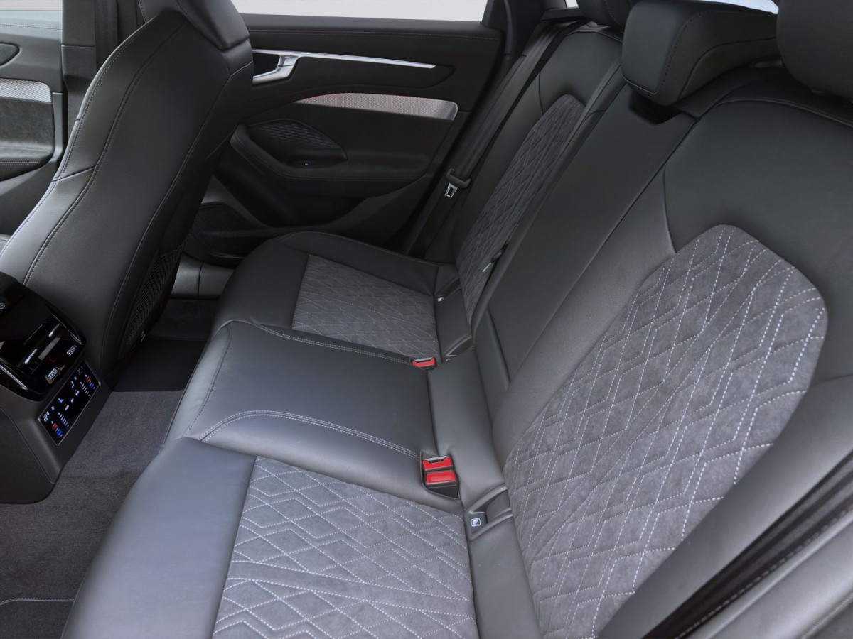 Thumb 14: Audi A6 Avant TDI Q S LINE AHK MEMORY LM20