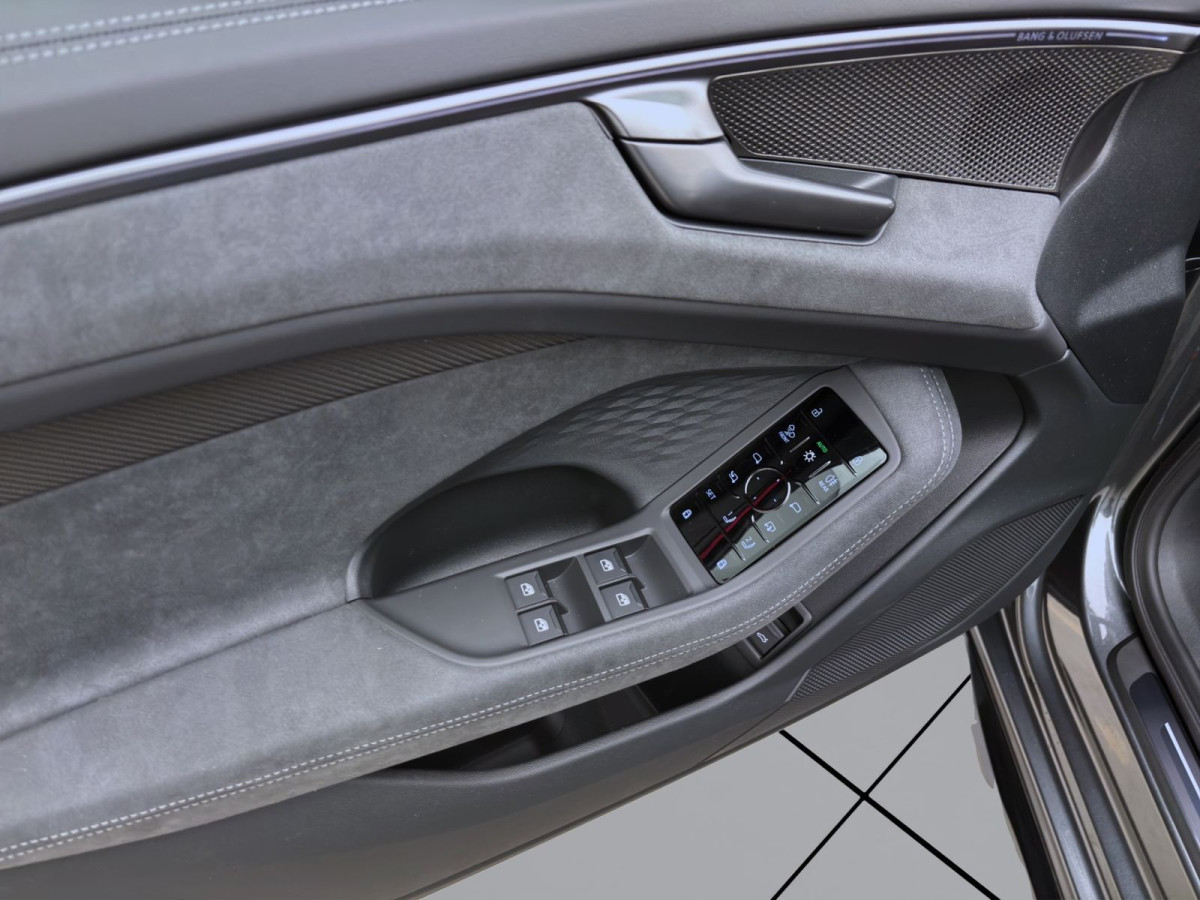 Thumb 9: Audi A6 Avant TDI Q EDITION ONE S LINE AHK B&O HUD LM21