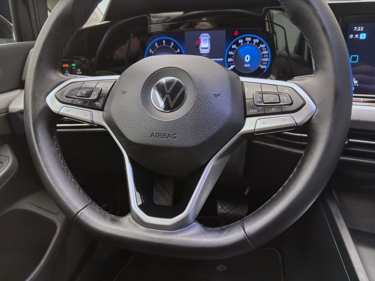 Thumb 11: Volkswagen Golf Variant 1.0 eTSI DSG LIFE AHK KAMERA NAVI PDC