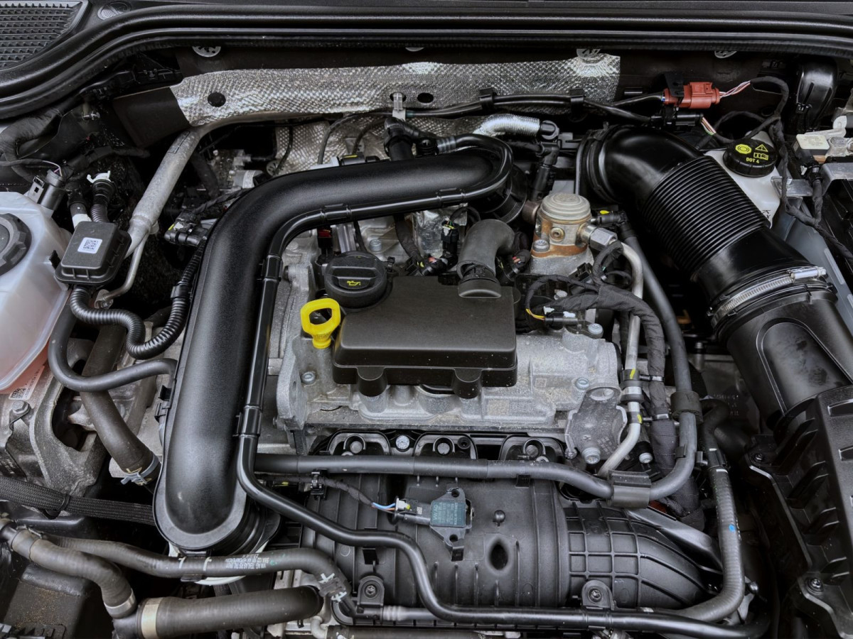 Thumb 17: Volkswagen Golf Variant 1.0 eTSI DSG LIFE AHK KAMERA NAVI PDC