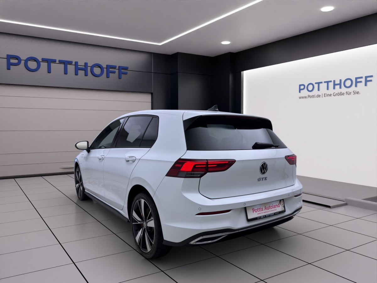 Thumb 1: Volkswagen Golf 1.4 TSI eHybrid DSG GTE STDHZG AHK NAVI SITZHZG