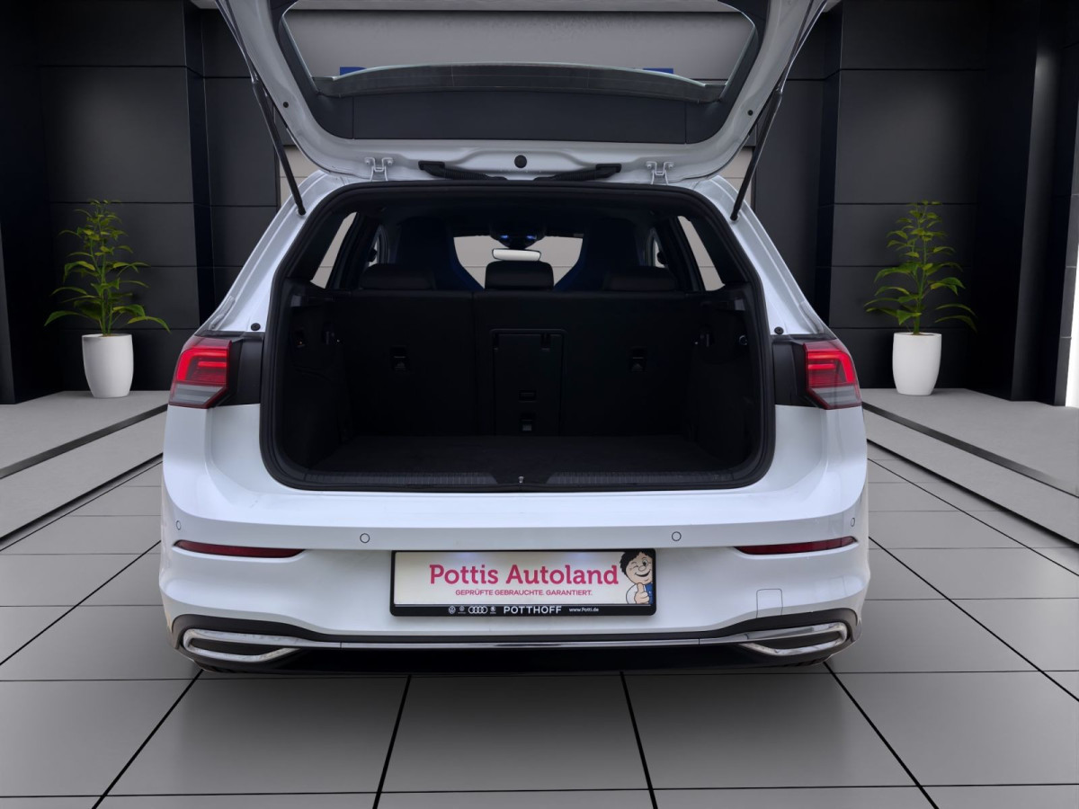 Thumb 3: Volkswagen Golf 1.4 TSI eHybrid DSG GTE STDHZG AHK NAVI SITZHZG