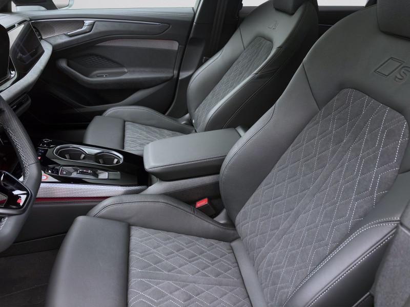 Bild 8: Audi A6 Avant TDI Q S LINE AHK B&O HUD WR20 PANO LM21