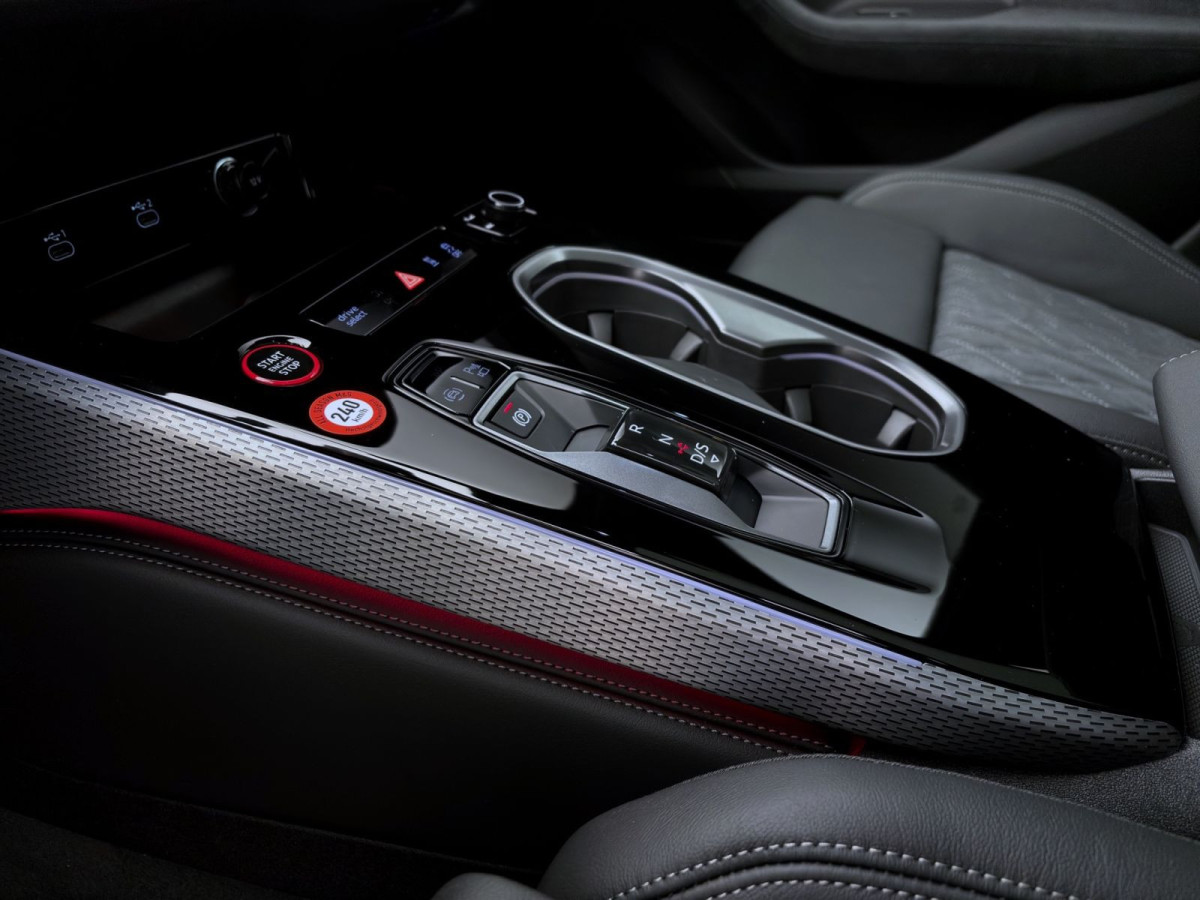 Thumb 13: Audi A6 Avant TDI Q S LINE AHK B&O HUD WR20 PANO LM21