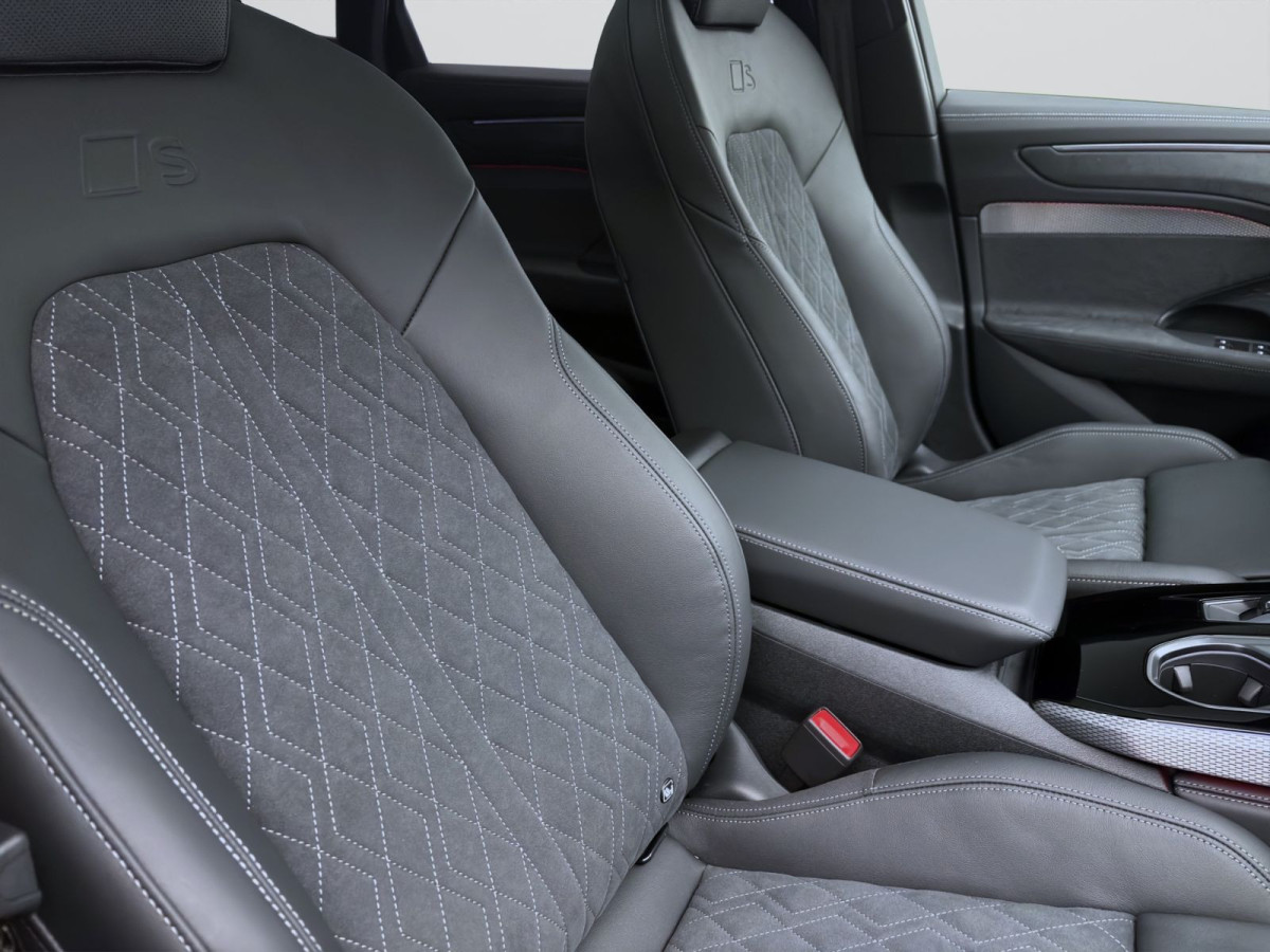 Thumb 15: Audi A6 Avant TDI Q S LINE AHK B&O HUD WR20 PANO LM21