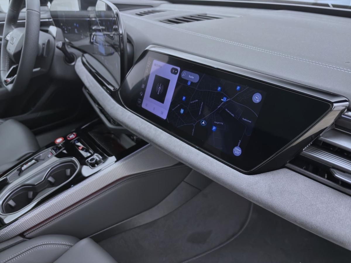 Thumb 18: Audi A6 Avant TDI Q S LINE AHK B&O HUD WR20 PANO LM21