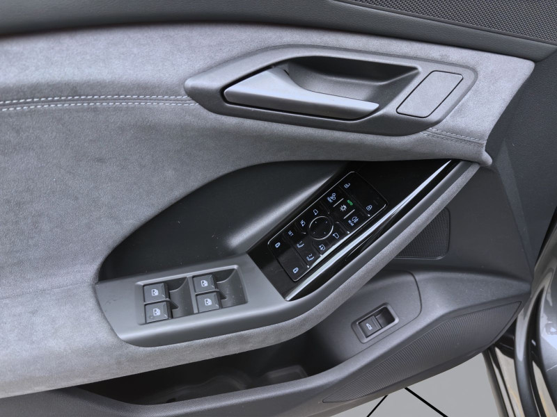 Bild 9: Audi Q6 SUV e-tron PERFORMANCE S LINE BUSINESS AHK B&O HUD LM21 PANO