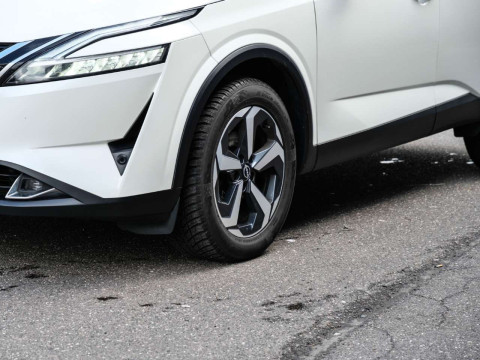 Ansicht 3 - Gebrauchtwagen Fahrzeug, Modell Qashqai der Marke Nissan von Verkäufer Moll Automobile GmbH & Co KG