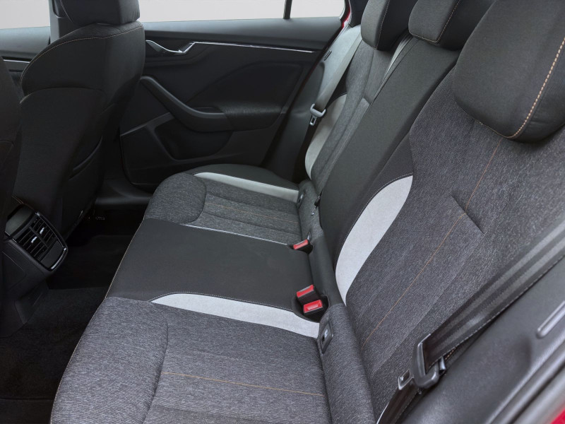Bild 14: Škoda Kamiq 1.5 TSI DSG STYLE PANO AHK NAVI SITZHZG
