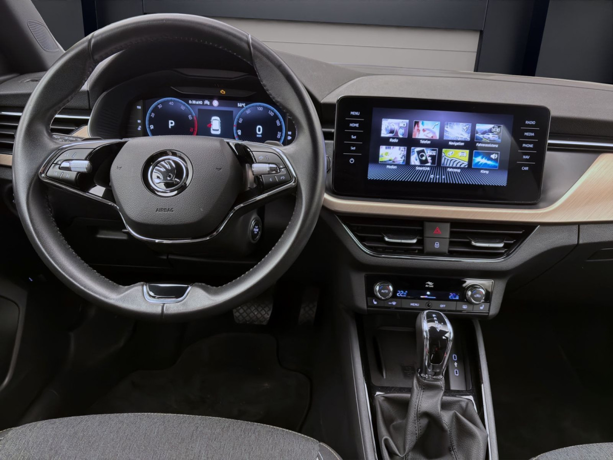 Thumb 12: Škoda Kamiq 1.5 TSI DSG STYLE PANO AHK NAVI SITZHZG
