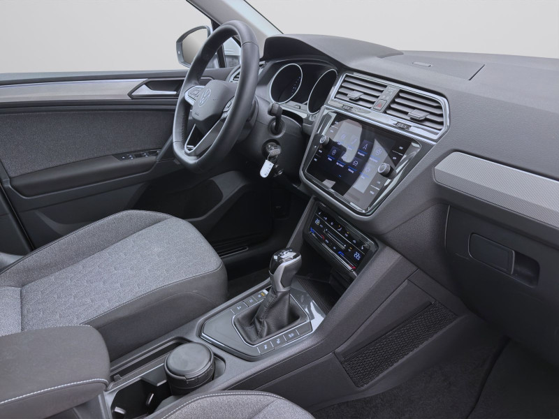 Bild 16: Volkswagen Tiguan 2.0 TDI DSG MOVE NAVI KAMERA PDC SITZHZG