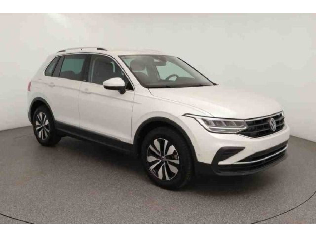 Thumb 1: Volkswagen Tiguan 2.0 TDI DSG MOVE NAVI KAMERA PDC SITZHZG