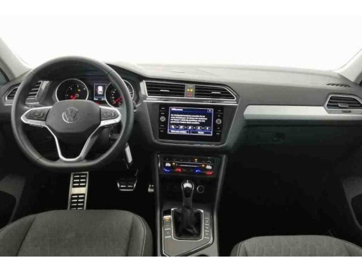 Thumb 4: Volkswagen Tiguan 2.0 TDI DSG MOVE NAVI KAMERA PDC SITZHZG