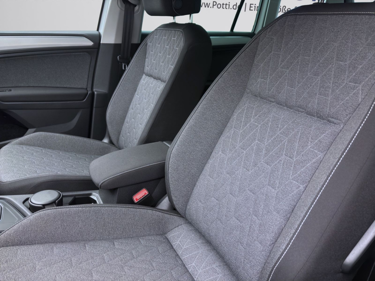 Thumb 8: Volkswagen Tiguan 2.0 TDI DSG MOVE NAVI KAMERA PDC SITZHZG